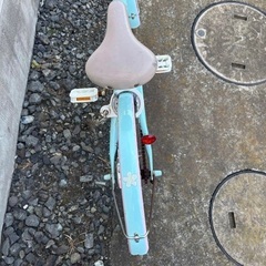 神奈川県　茅ヶ崎市　引き取り限定　メレ　ククイ　B キッズ　20型　自転車　水色の画像