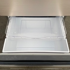 HITACHI　日立　ノンフロン冷凍冷蔵庫　R-27RV(N)　2022年製　265L　 3ドア　真ん中野菜室　稼働確認済　中古　③の画像