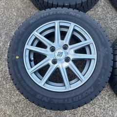 ヴィッツ ノート175/65R14スタッドレスタイヤ アルミ付き4本セット 冬用の画像