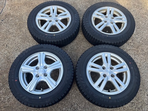 カローラ フィット165/70R14スタッドレスタイヤ アルミ付4本セット 冬用