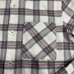 BeBe 120 グレーとエンジとホワイト　長袖チェックシャツの画像