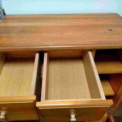 【あげます！】天然パイン材 ベビーチェスト 幅41センチ 高120センチ 奥行41センチ 6段 ガラス扉の棚付きの画像