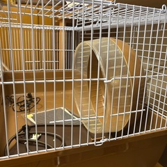 小動物飼育ゲージ、回し車、ヒーターの画像