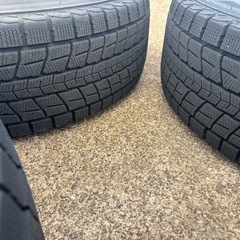 SUV系用 225/60R17スタッドレスタイヤ アルミ付き4本セット 冬用の画像