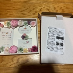 【未使用品】お花のフォトフレームの画像