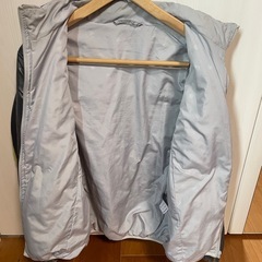 GU ジーユー　ジャンパー　ブルゾン　mサイズ　の画像