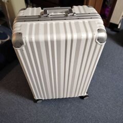 キャリーバッグうります。の画像