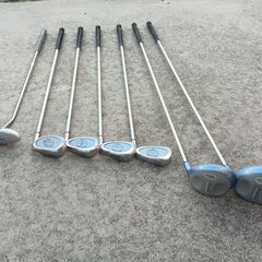 女性用のゴルフクラブのハーフセットを使っていただける方に売りますの画像