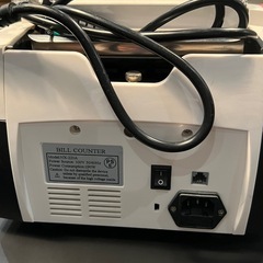 紙幣カウンターの画像