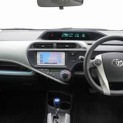 珍しいブルーカラーがかっこいい🤟🏻💙トヨタ アクアSの画像