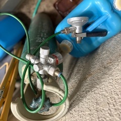 空瓶　炭酸ボンベ　アサヒ　の画像