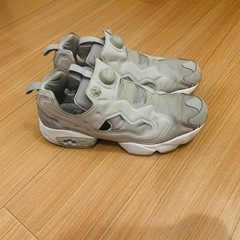 Reebok ポンプヒューリー
の画像