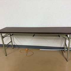 折りたたみ長テーブルの画像
