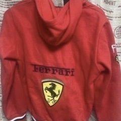 ⑩フェラーリの子供用パーカー、ズボンセットの画像