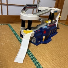 【お譲りします】トミカ　ポリスステーションの画像
