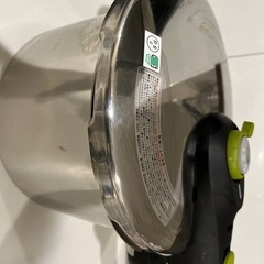 ティファール　圧力鍋　6リットルの画像