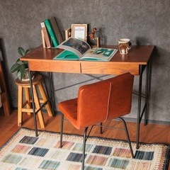✴️niko and ヴィンテージなデスクとチェアのセットの画像
