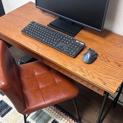 ✴️niko and ヴィンテージなデスクとチェアのセットの画像