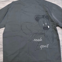 新品未使用タグ付きMonade Esprit ブラックシャツLL バックプリント　ジッパーポケットの画像