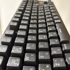 ゲーミングキーボード E元素 K-620 の画像