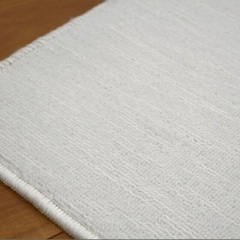 カーペット　ホワイトの画像