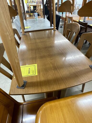 ジャングルジャングル滋賀草津店】ジモティ来店特価‼ ダイニングセット