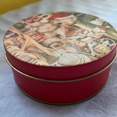 テディベアの缶入りコースター（裏側はコルク材）の画像