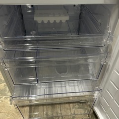 お買得☆美品☆シャープ☆2018年製☆2ドア☆271L☆ホワイト色☆激安冷蔵庫☆の画像