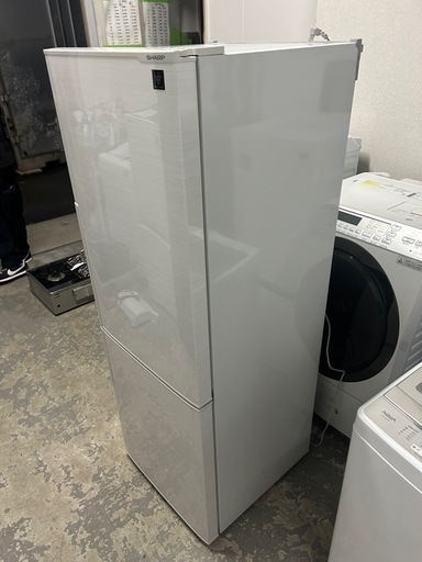 お買得☆美品☆シャープ☆2018年製☆2ドア☆271L☆ホワイト色☆激安冷蔵庫☆