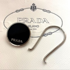  未使用　PRADA ブラック キーリングの画像