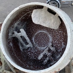 コンクリートミキサー（ジャンク）の画像