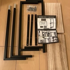 【新品】壁に取り付けるラックの画像