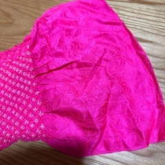 ショッキングピンク　絞りの帯揚げの画像