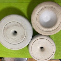 プラスチック製漬物石３個セット＝20kg（丸型10kg、6kg、4kg）の画像