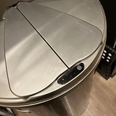 センサー式ふたつきゴミ箱の画像