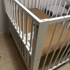 ベビーベッド　ホワイトの画像