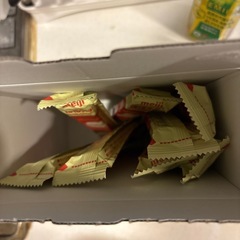 取引中　ほほえみミルク　キューブと缶の画像