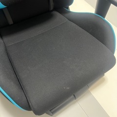 【取引中】ゲーミングチェアの画像