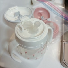 combiラクマグ　はじめてストロー＆漏れないストローセット　の画像