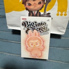 【正規品】POPMART LABUBU エナジー Loveラブブ❣️
の画像