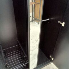 リユースのサカイ栃木店★ジモティ割あり★  ワードローブ ブラック W85.2×D55×H188 クリーニング済み TC11501の画像