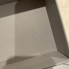 バレンシアガ　空箱、布袋の画像