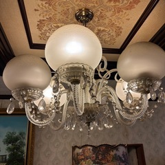 シャンデリアとウォールランプセットの画像
