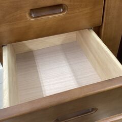 キャビネット　ニトリ　2枚扉　引き出し5段の画像