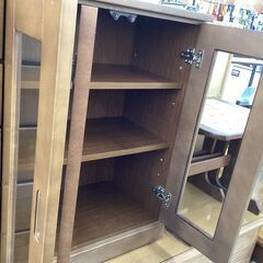 キャビネット　ニトリ　2枚扉　引き出し5段の画像