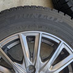 ★値下げしました　22年製　スタッドレスタイヤ4本セット　ホイール付の画像