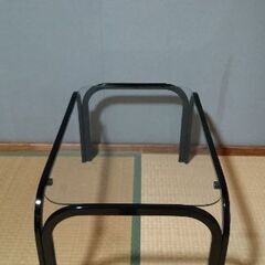 ローテーブル、強化ガラスの画像