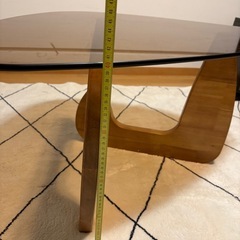 【ガラスローテーブル（イサム・ノグチ風デザイン）】の画像