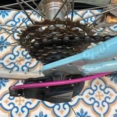 【中古】オシャレでかわいいカゴ付き自転車（クロスバイク）　通勤・通学・サイクリング・買い物に最適　防犯登録抹消済み　すぐ乗れます　適正身長160センチ以上　室内保管の画像