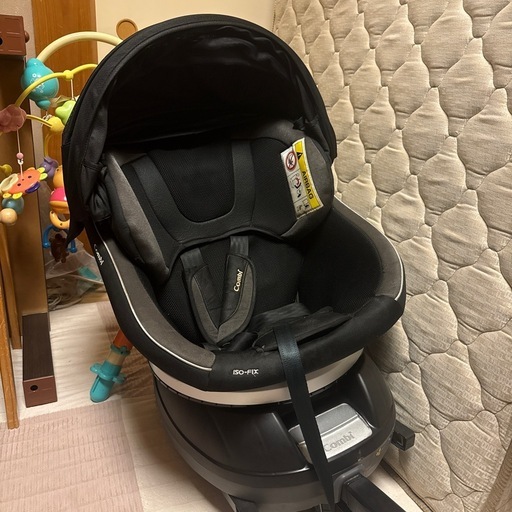 新生児〜から‼︎【combi 】チャイルドシート